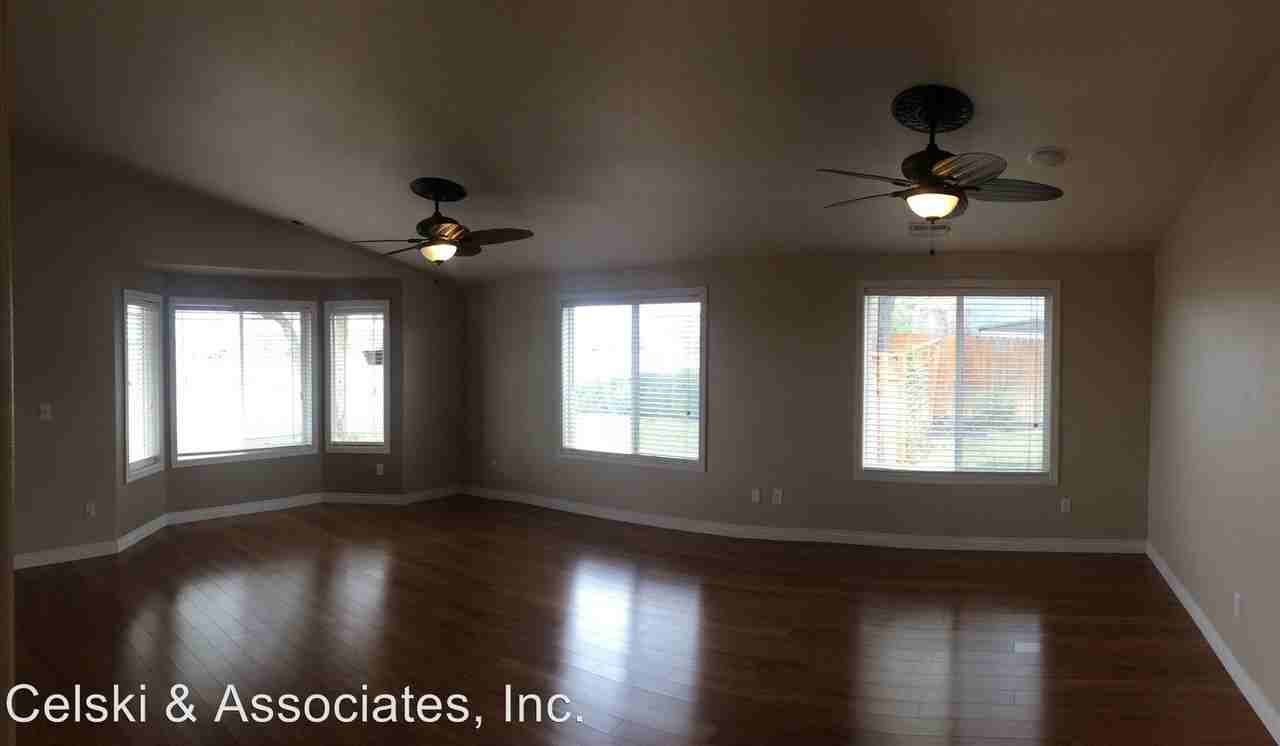4215 Case Ln - Photo 2 of 10