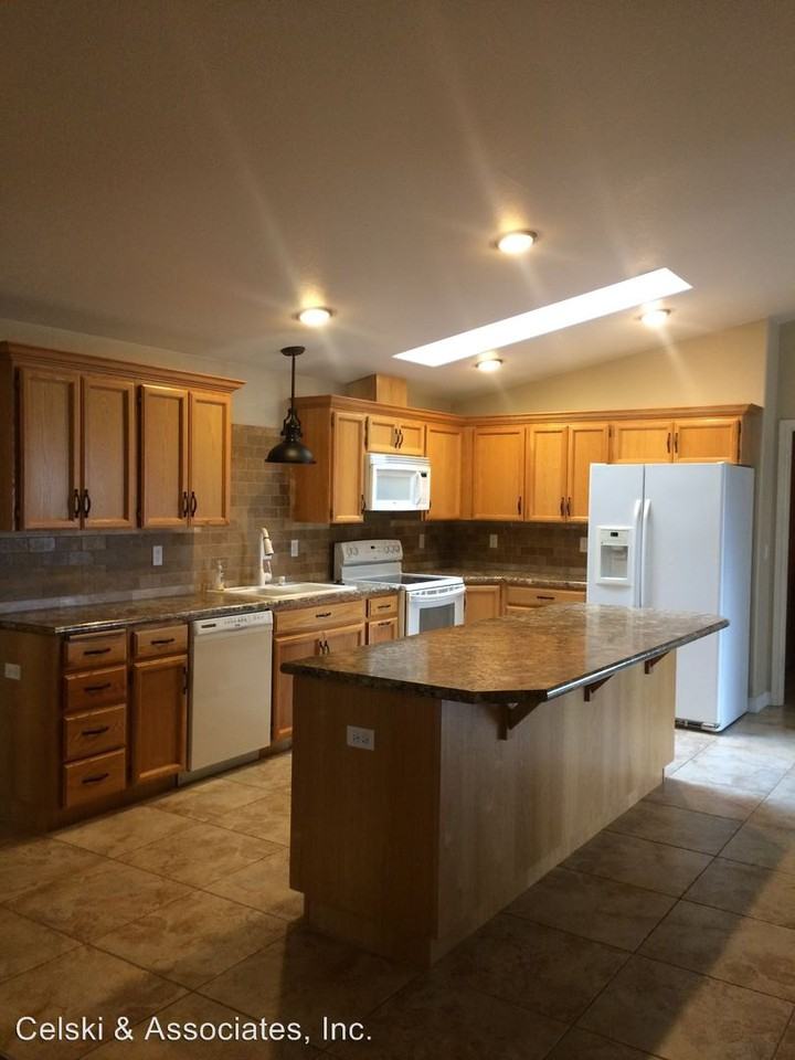 4215 Case Ln - Photo 3 of 10