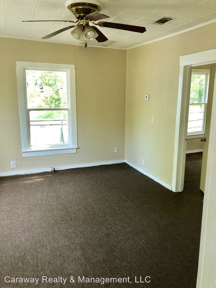 3405 Judson St - Photo 2 of 2