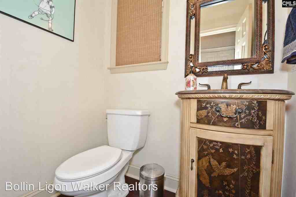 6041 Hampton Leas Ln - Photo 3 of 20