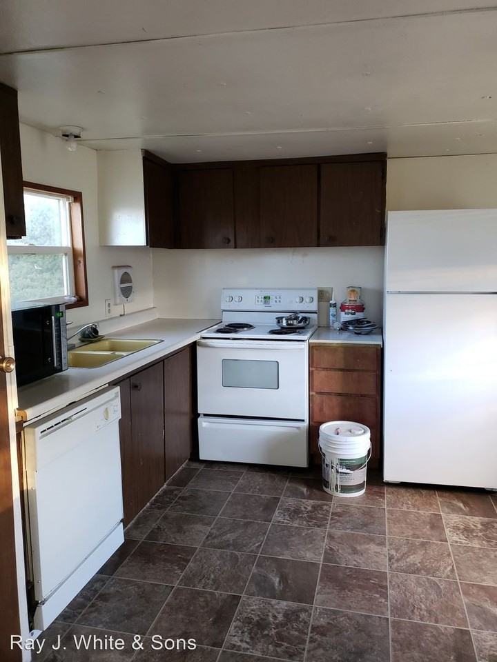 2027 Birch Ave - Photo 2 of 7