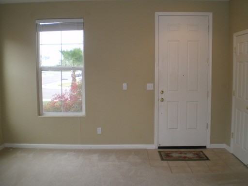 511 Arlingdale Cir - Photo 2 of 12