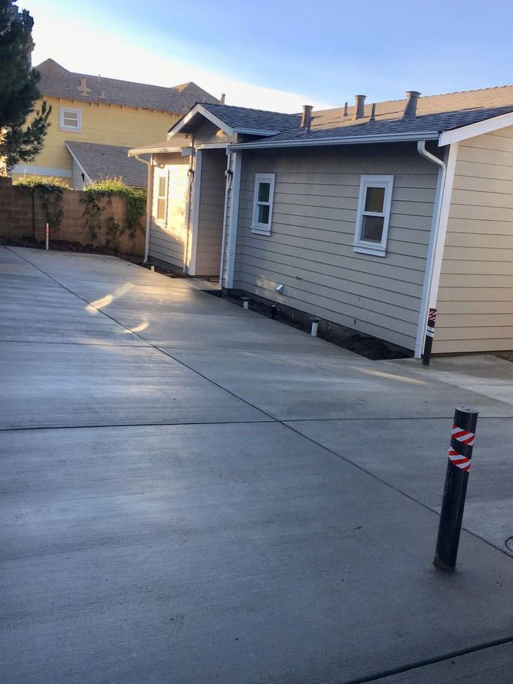 9251 Thermal St - Photo 2 of 17