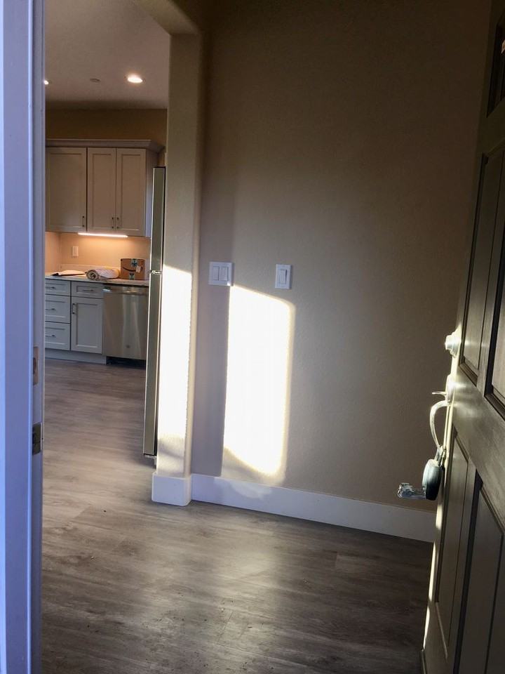 9251 Thermal St - Photo 3 of 17