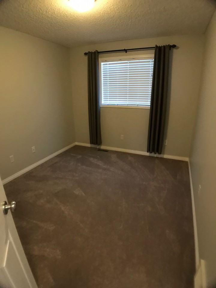 176 Bear Paw Dr - Photo 3 of 4