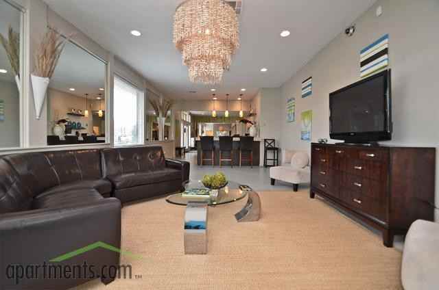 The Ashton Apartments - Photo 3 of 19