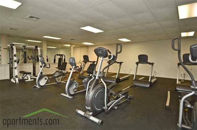 The Ashton Apartments - Photo 2 of 19