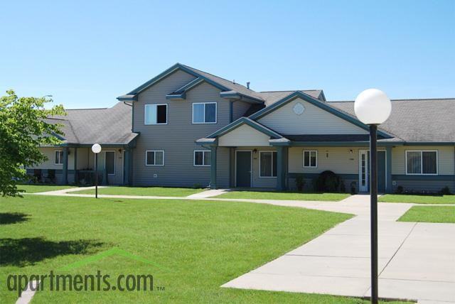 Lyn Circle Townhomes - Photo 3 of 11