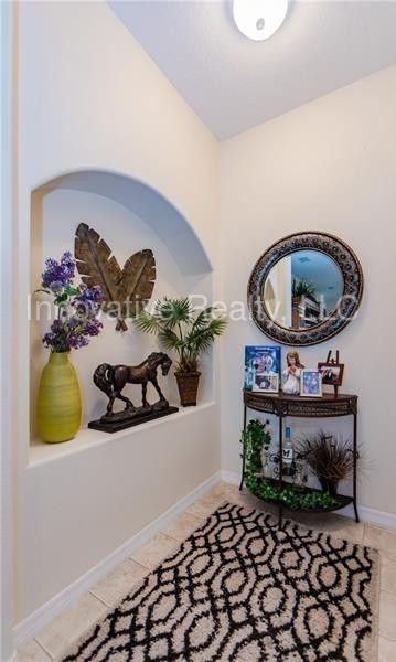 1327 Priory Cir - Photo 3 of 21