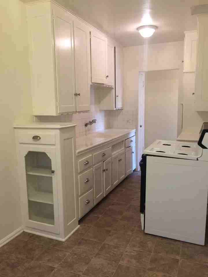 4154 Marathon Street #4