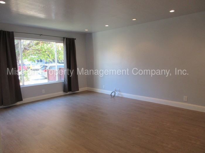 42573 Hamilton Way - Photo 2 of 16