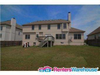 1305 SW Arborwalk Blvd - Photo 2 of 2