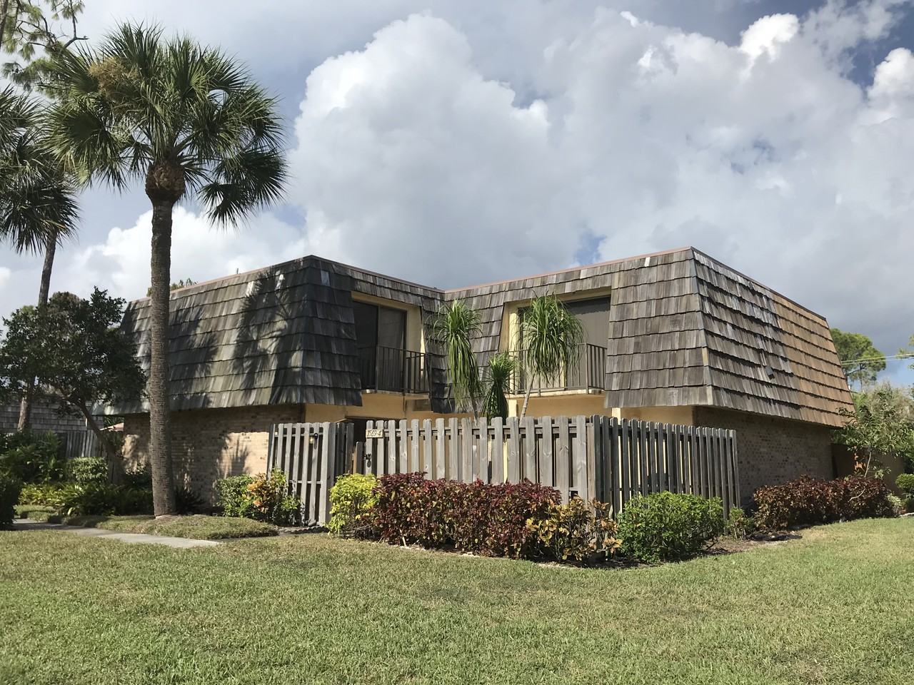 1569 Park Meadows Dr, Fort Myers, FL 33907 Bedroom House for