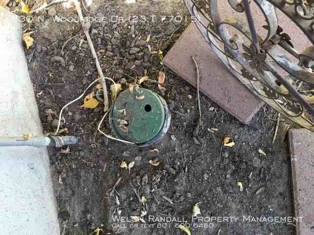 630 Woodridge Dr - Photo 3 of 5