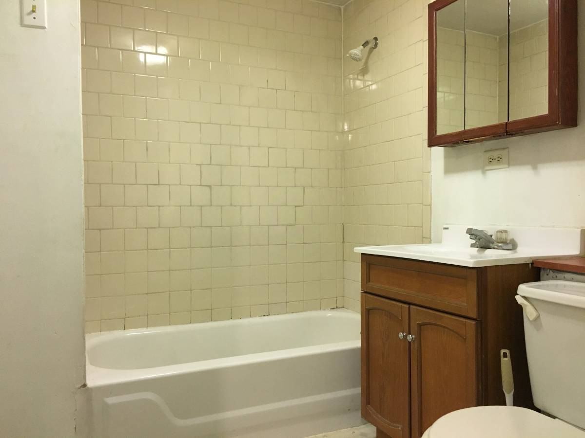 3352 North Central Park Avenue - Photo 3 of 4