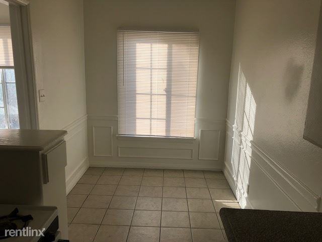 14527 Hartland St - Photo 2 of 7