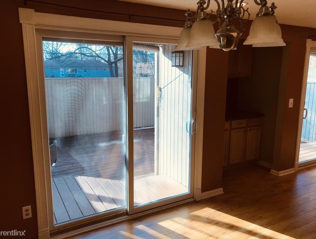 1657 Moravian St - Photo 2 of 30