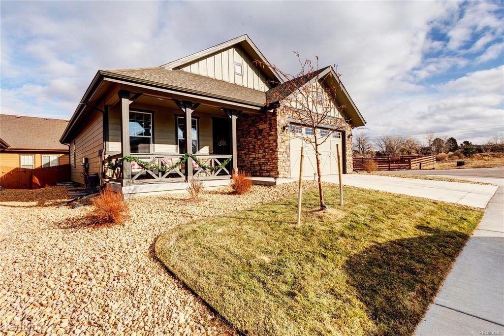 6749 Club Villa Road - Photo 3 of 35