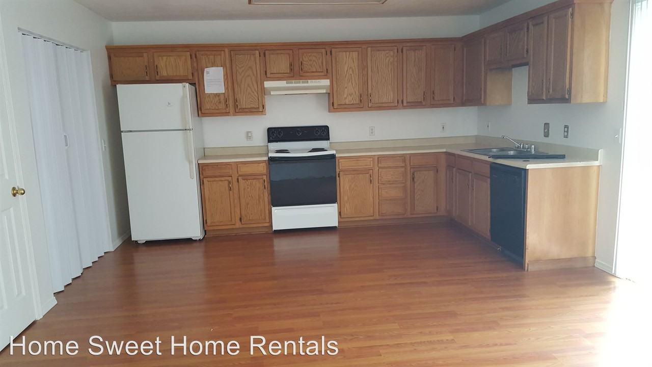 Olivia/Lauderdale - Photo 2 of 5
