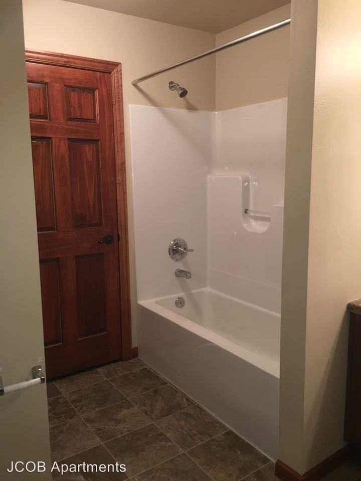 2160 S Broadway - Photo 2 of 9