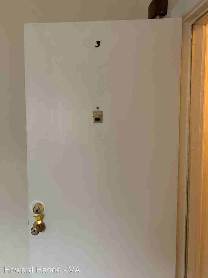 111 W. Tyler Crescent - Photo 3 of 9