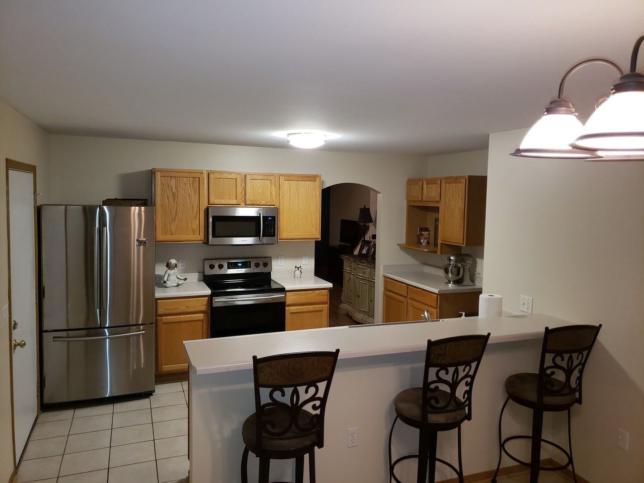 616 E Market St - Photo 3 of 12