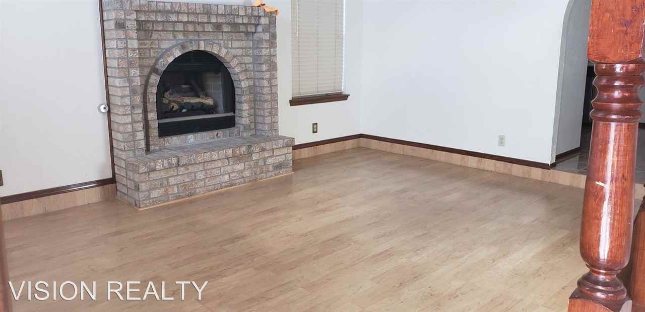 11717 Gwen Evans Ln - Photo 3 of 21