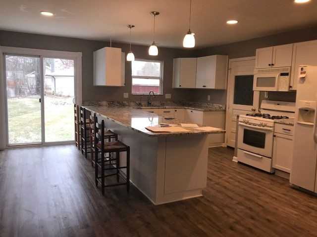 1159 Clearwater Boulevard - Photo 3 of 10