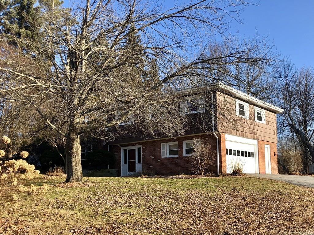 9 Pigeon Hill Dr - Photo 2 of 24