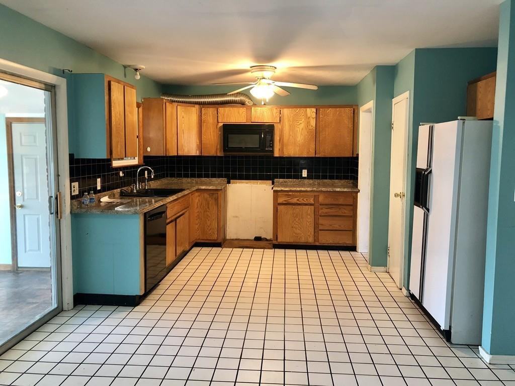 9 Pigeon Hill Dr - Photo 3 of 24