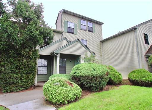 206 Woodbridge Commons Way - Photo 2 of 20