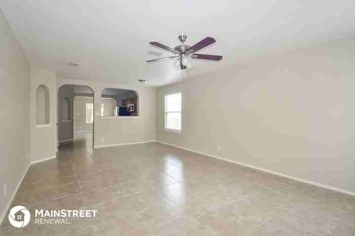 3911 Blue Oak Pass - Photo 2 of 15