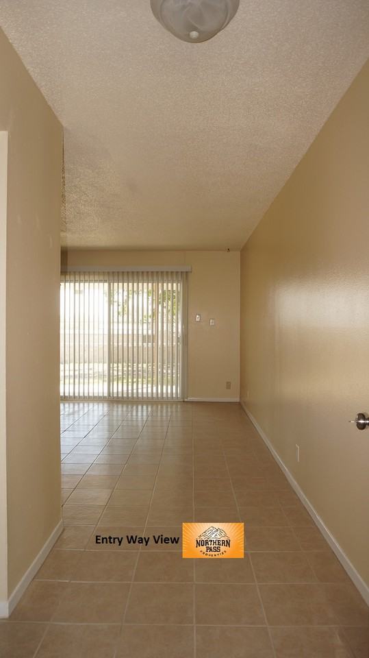 2610 Pierce Avenue - Photo 3 of 17