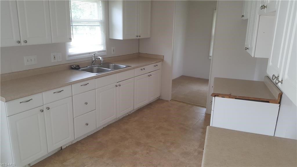 64 Bass Ct - Photo 3 of 6