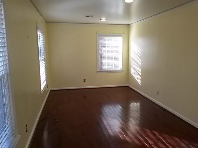 7302 Woodside Ln - Photo 2 of 10
