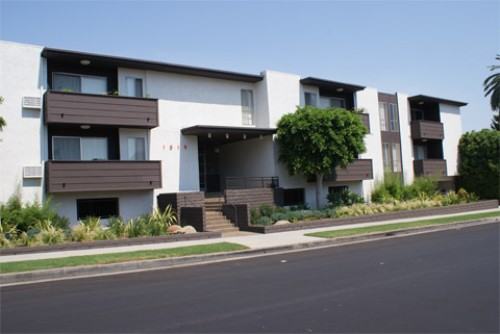 1310 Wellesley Ave #113