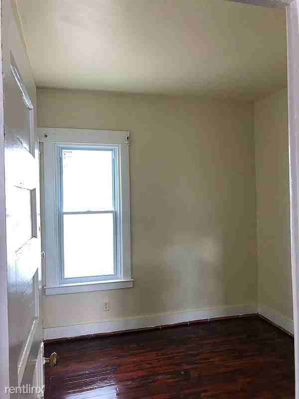 1043 Chrisler Ave - Photo 2 of 3