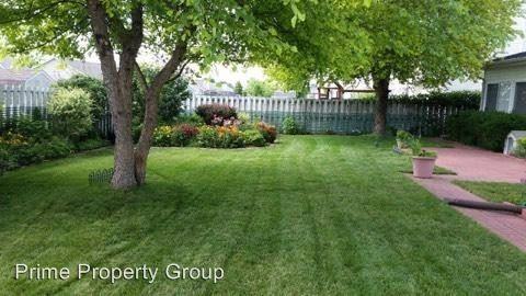 501 Winston Dr - Photo 3 of 16