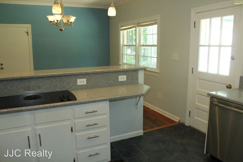 14 Garland Ct - Photo 3 of 16