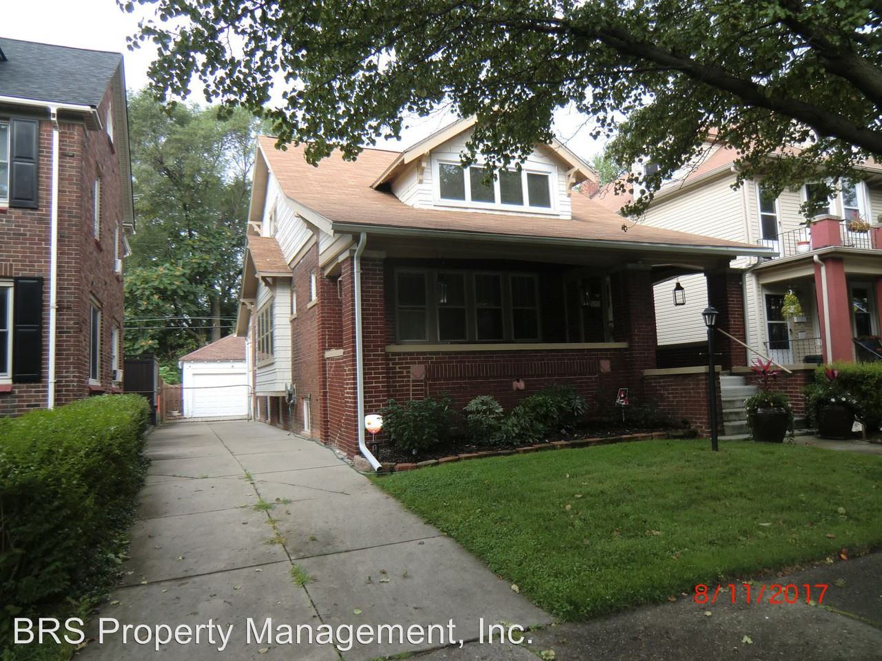 1255 Beaconsfield Ave - Photo 2 of 20