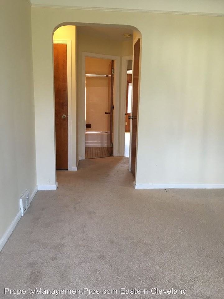 1629 Overbrook Rd - Photo 2 of 50