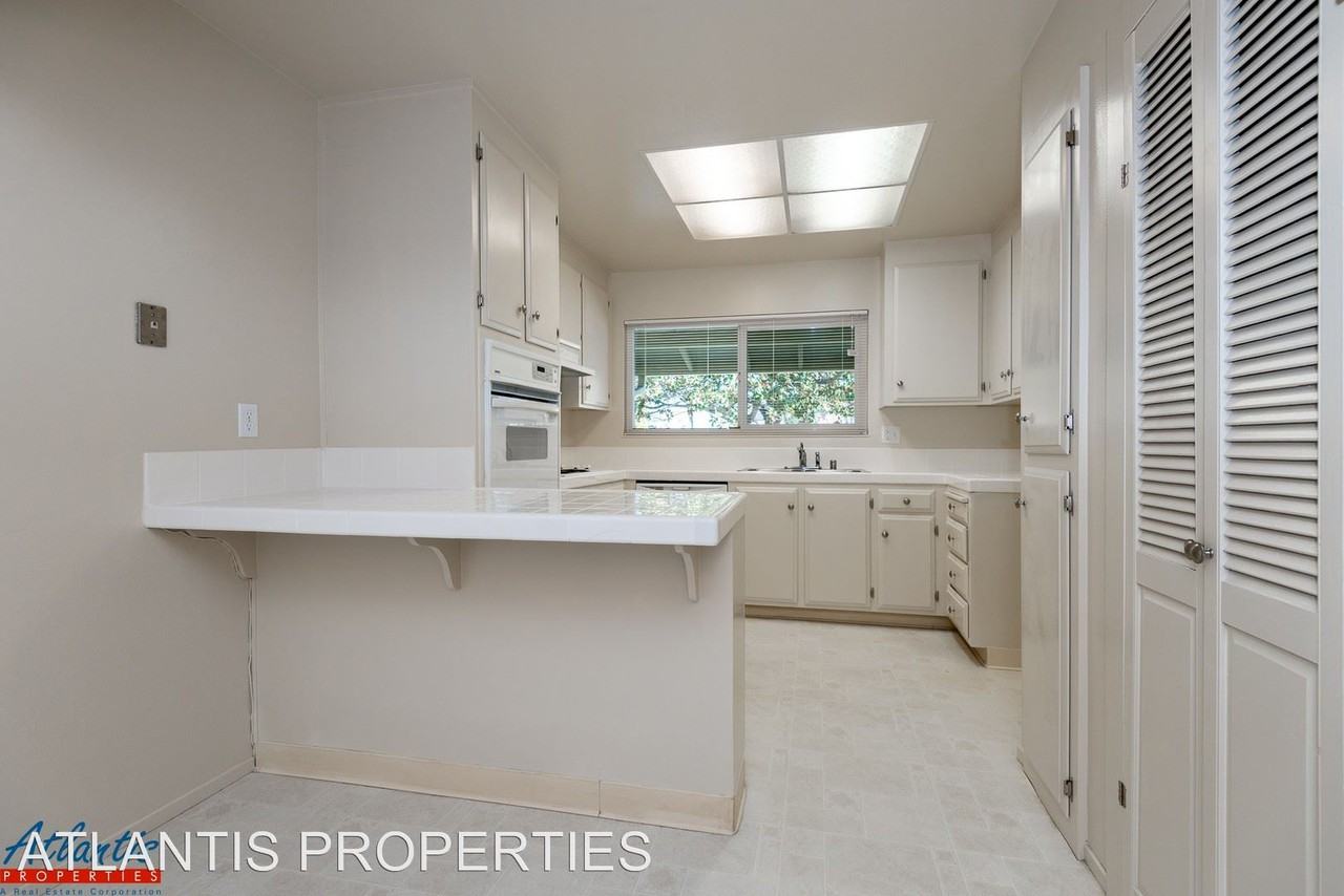 3321 Kettmann Rd - Photo 2 of 13