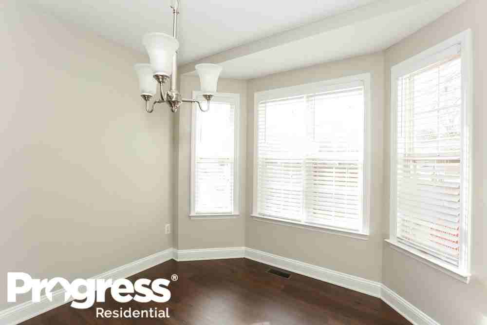 8112 Poplar Grove Cir - Photo 3 of 13