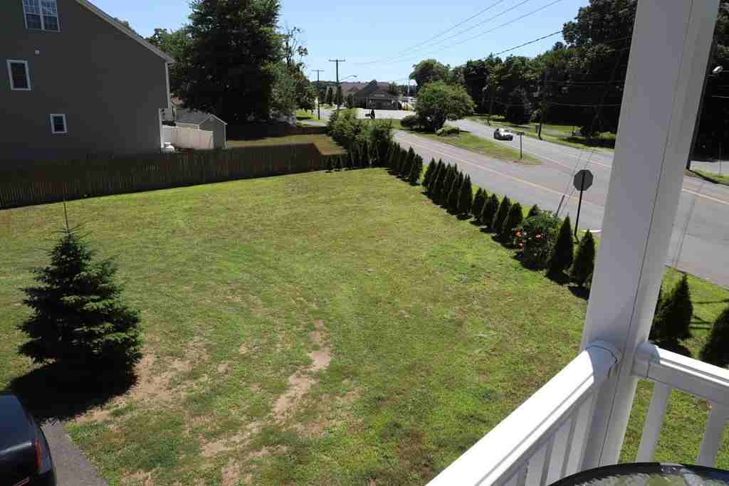 927 Springfield St #1 - Photo 2 of 6