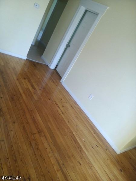 141 N Day St #2 - Photo 3 of 8