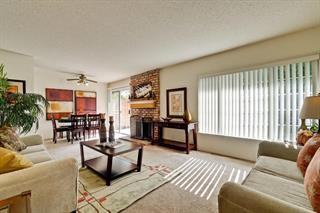 970 Larkspur Ave - Photo 2 of 4