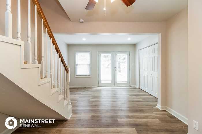 10819 Alberta Dr - Photo 3 of 15