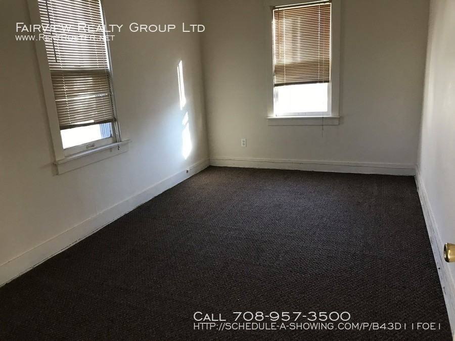 3706 Chicago Rd - Photo 3 of 5