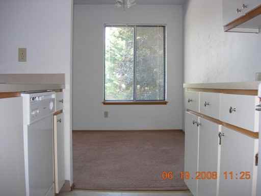 11587 SW 135th Ave - Photo 2 of 6