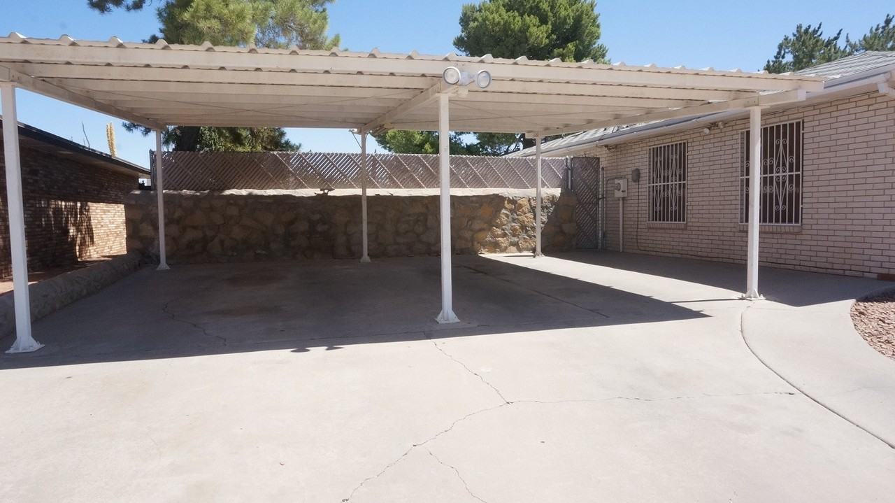 10629 Sombra Verde Dr - Photo 2 of 22